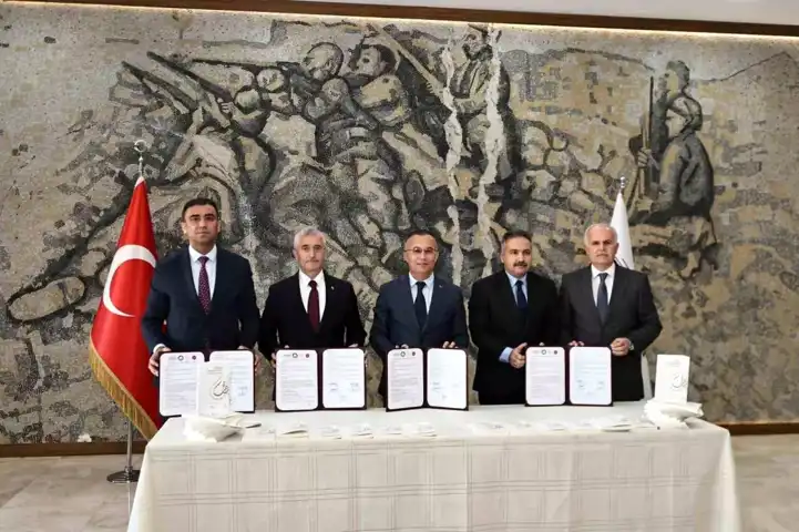 Belediye, Öğrencileri Umre'ye Gönderecek