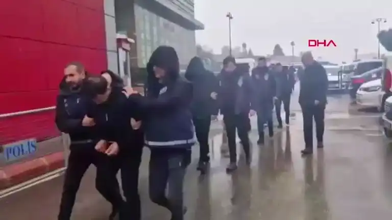 Gaziantep'te Bıçaklı Kavga: 1 Ölü, 5 Şüpheli Adliyeye Sevk Edildi